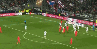 国脚连续助攻，带动全队节奏