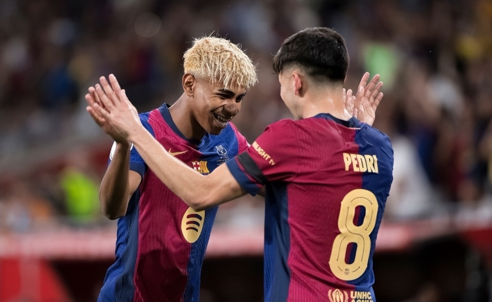 Here we go！罗马诺：16岁后卫奥多涅斯将于2028年加盟切尔西