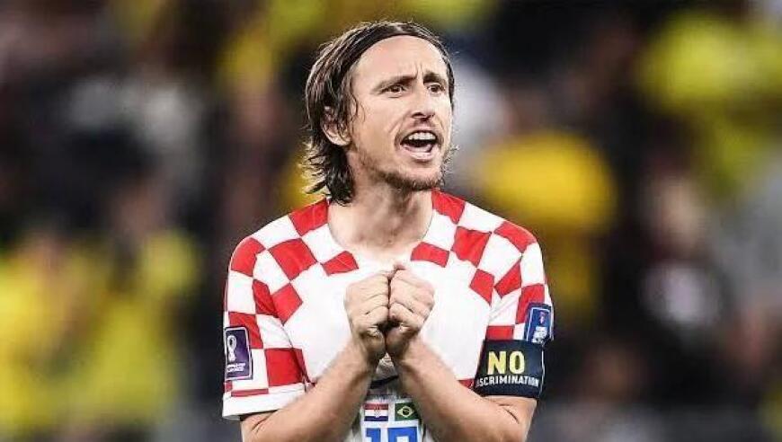 巴媒：内马尔不顾队医建议进行训练，他想出战周五关键保级战