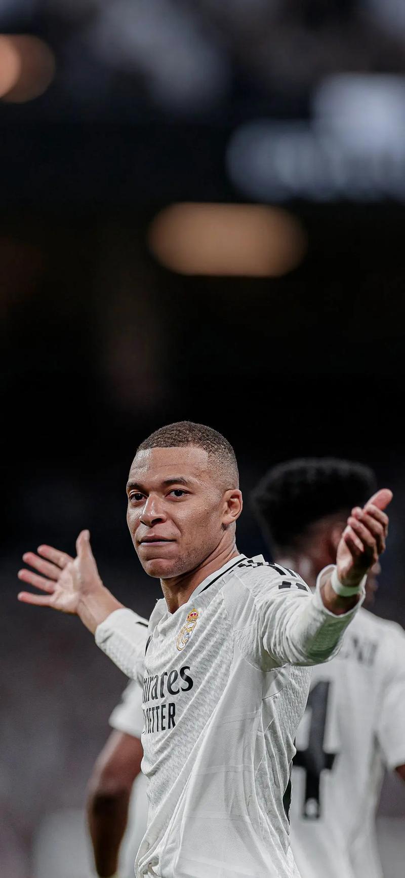 年度教练研修班在广州闭幕，足协将给本土教练更多机会