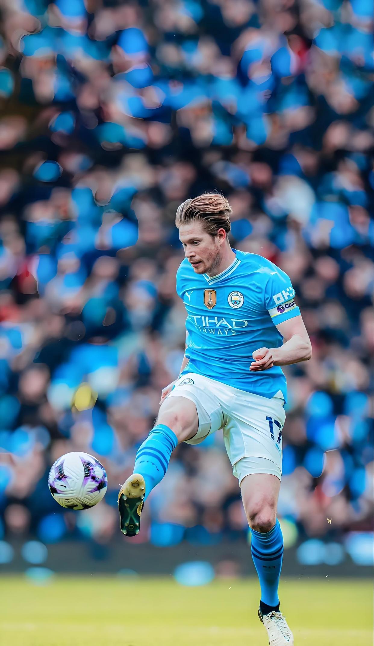 拉波尔塔：想等诺坎普竣工再致敬梅西，那天诺坎普会座无虚席