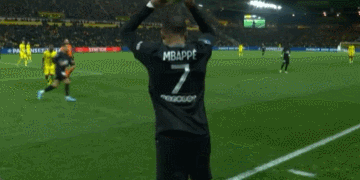 斯洛特：和萨拉赫已经翻篇了，现在双方需要专注各自的赛场（斯洛特：与萨拉赫的事已成过去，接下来双方各自专注本队赛场）